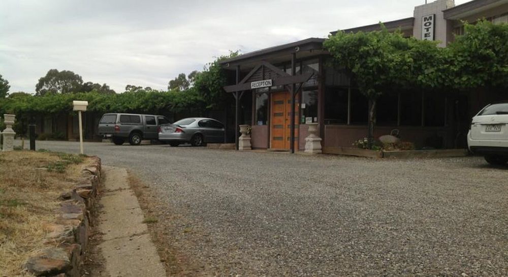 Stawell'S London Motor Inn מראה חיצוני תמונה
