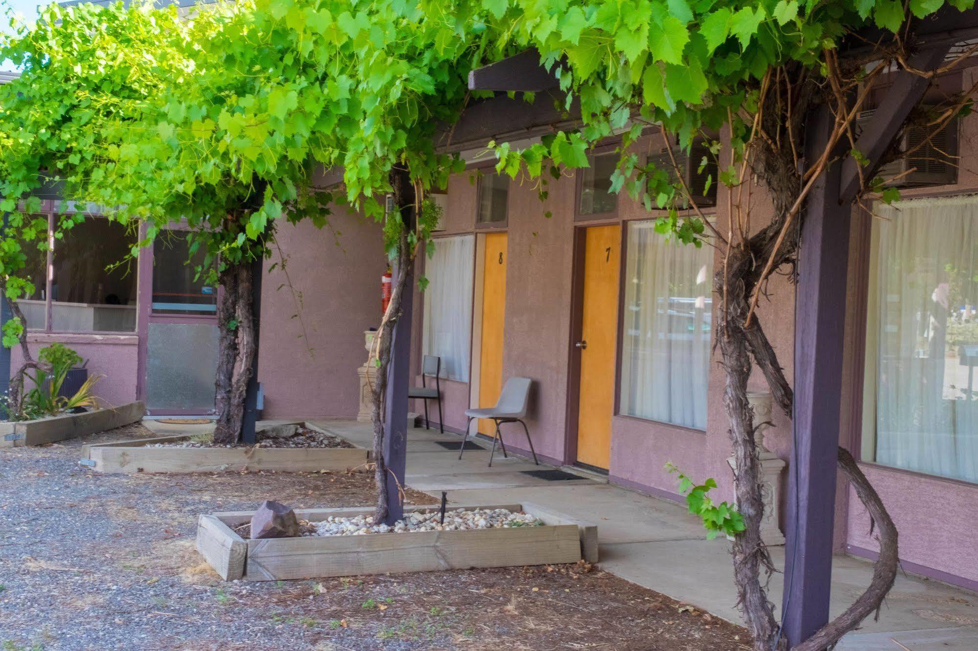 Stawell'S London Motor Inn מראה חיצוני תמונה