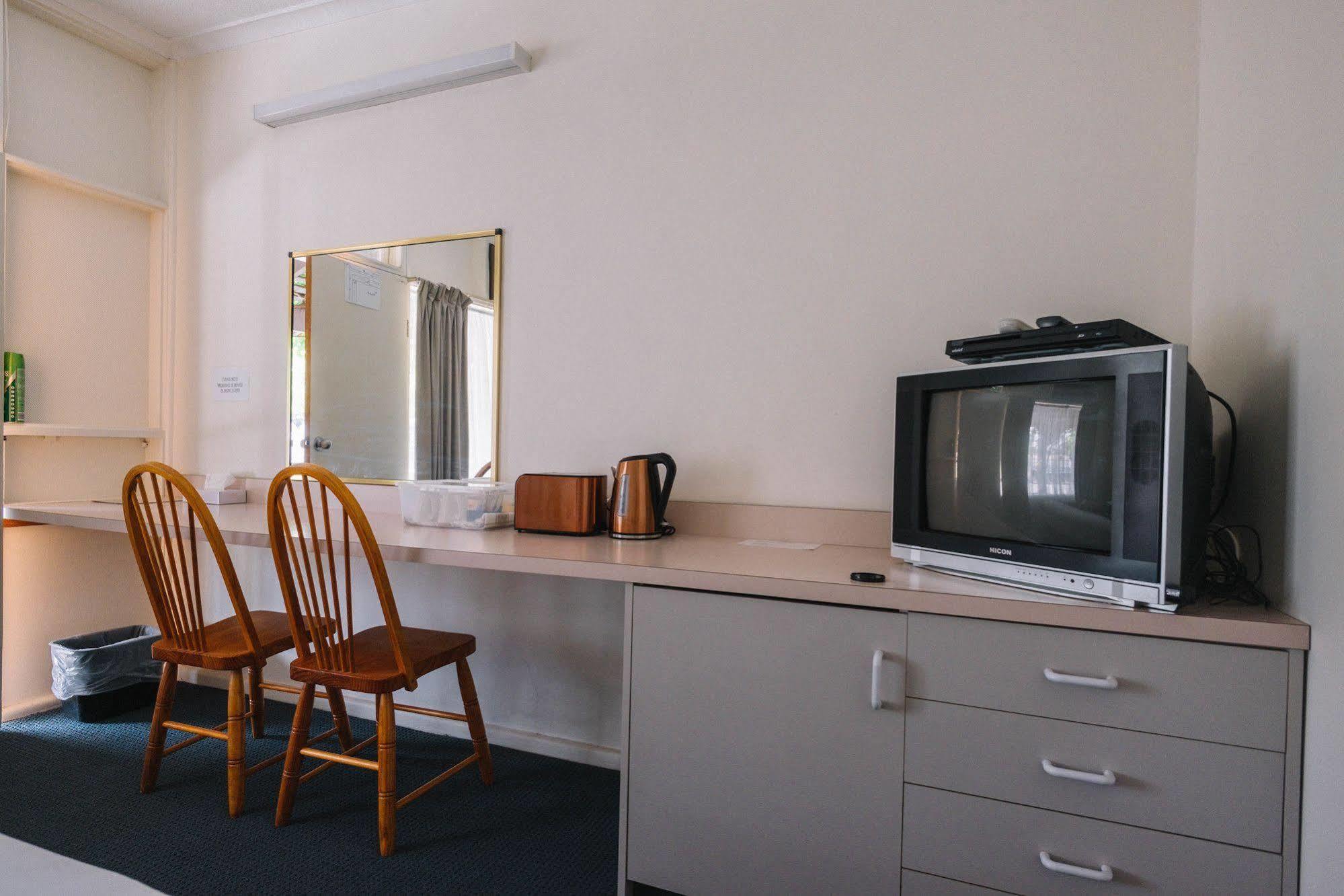 Stawell'S London Motor Inn מראה חיצוני תמונה