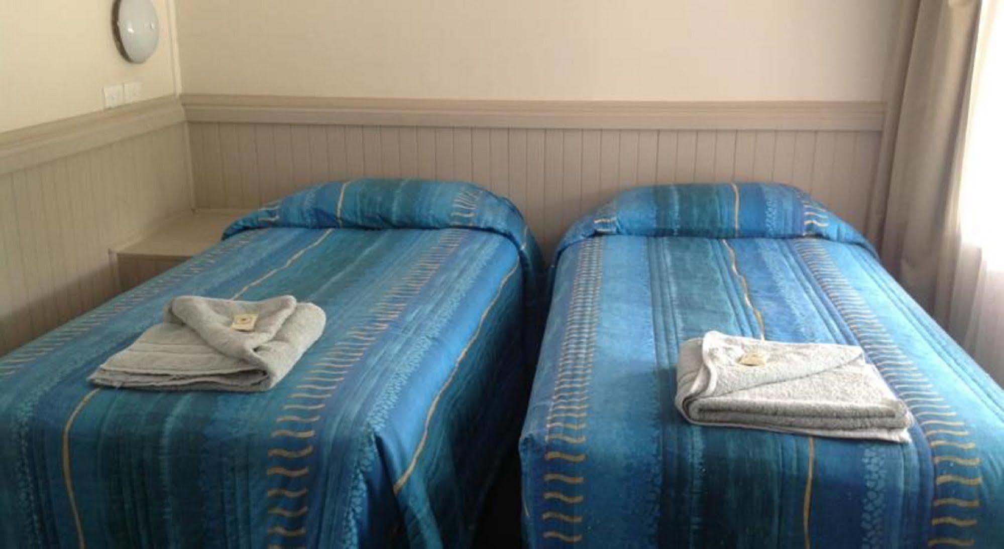 Stawell'S London Motor Inn מראה חיצוני תמונה
