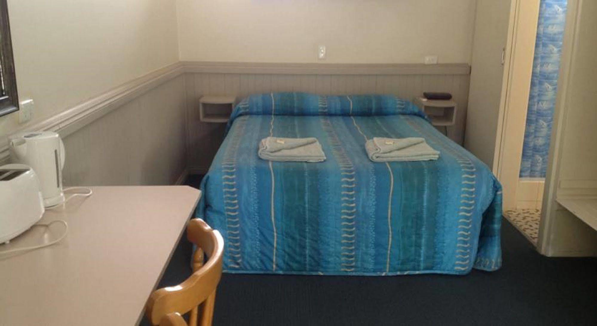 Stawell'S London Motor Inn מראה חיצוני תמונה